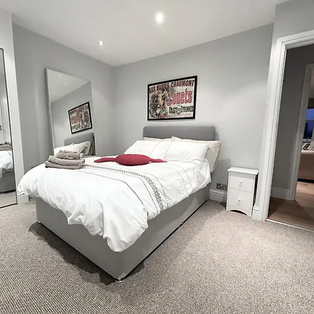 Victorian Modern Two Bedrooms Flat In West Kensington With London Skyline View Exterior photo